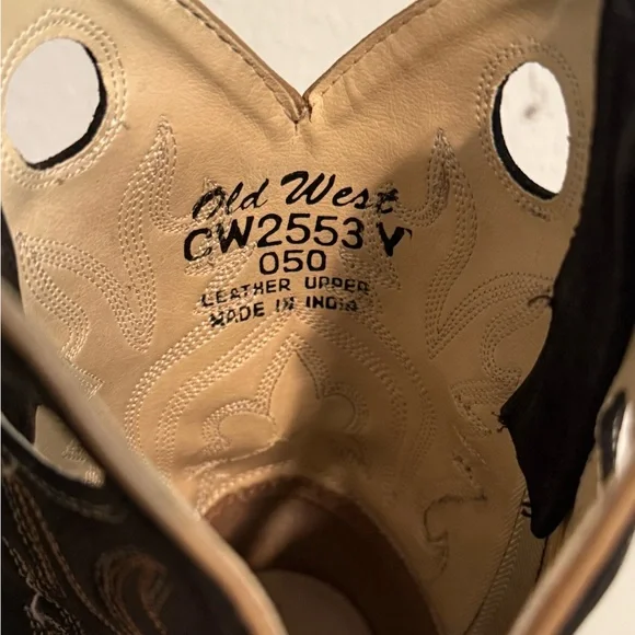 Old West Tan and Black Leather Cowboy Boots - Picture 7 of 8